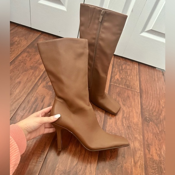 Oak + Fort square toe heeled boots - Picture 2 of 7